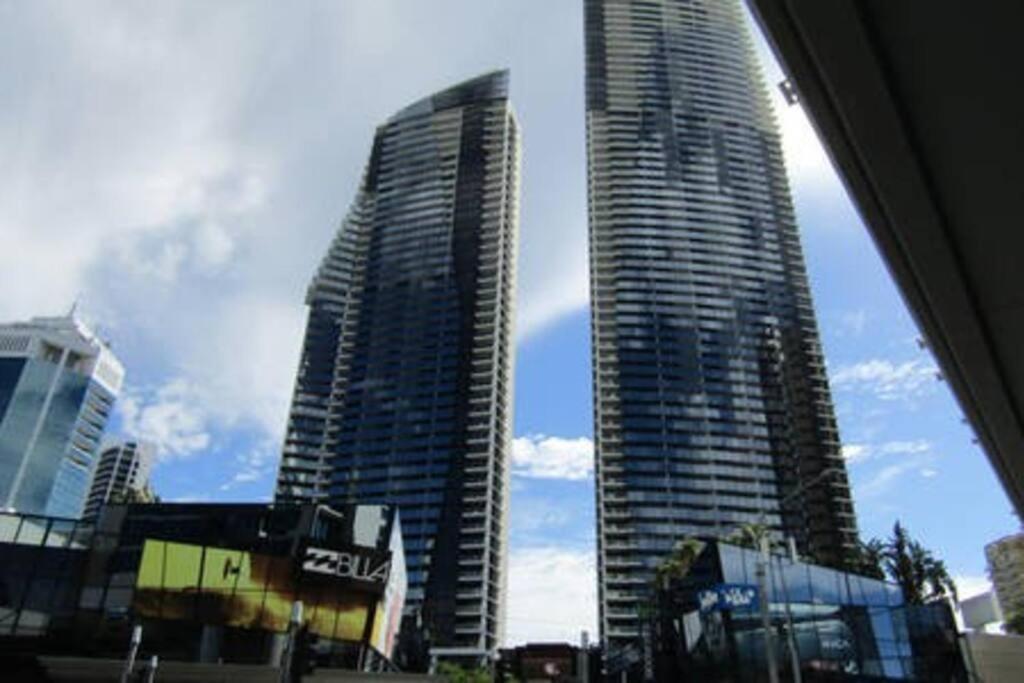 Circle On Cavill Riverview *